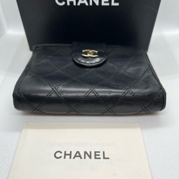 AUTHENTIC Chanel Black Quilted Wallet - Picture 1 of 7